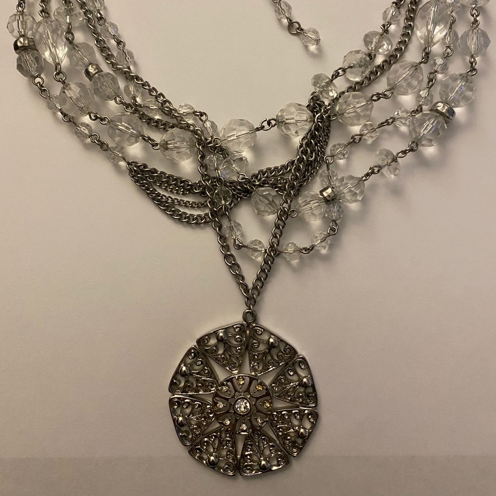 White House Black Market Necklace